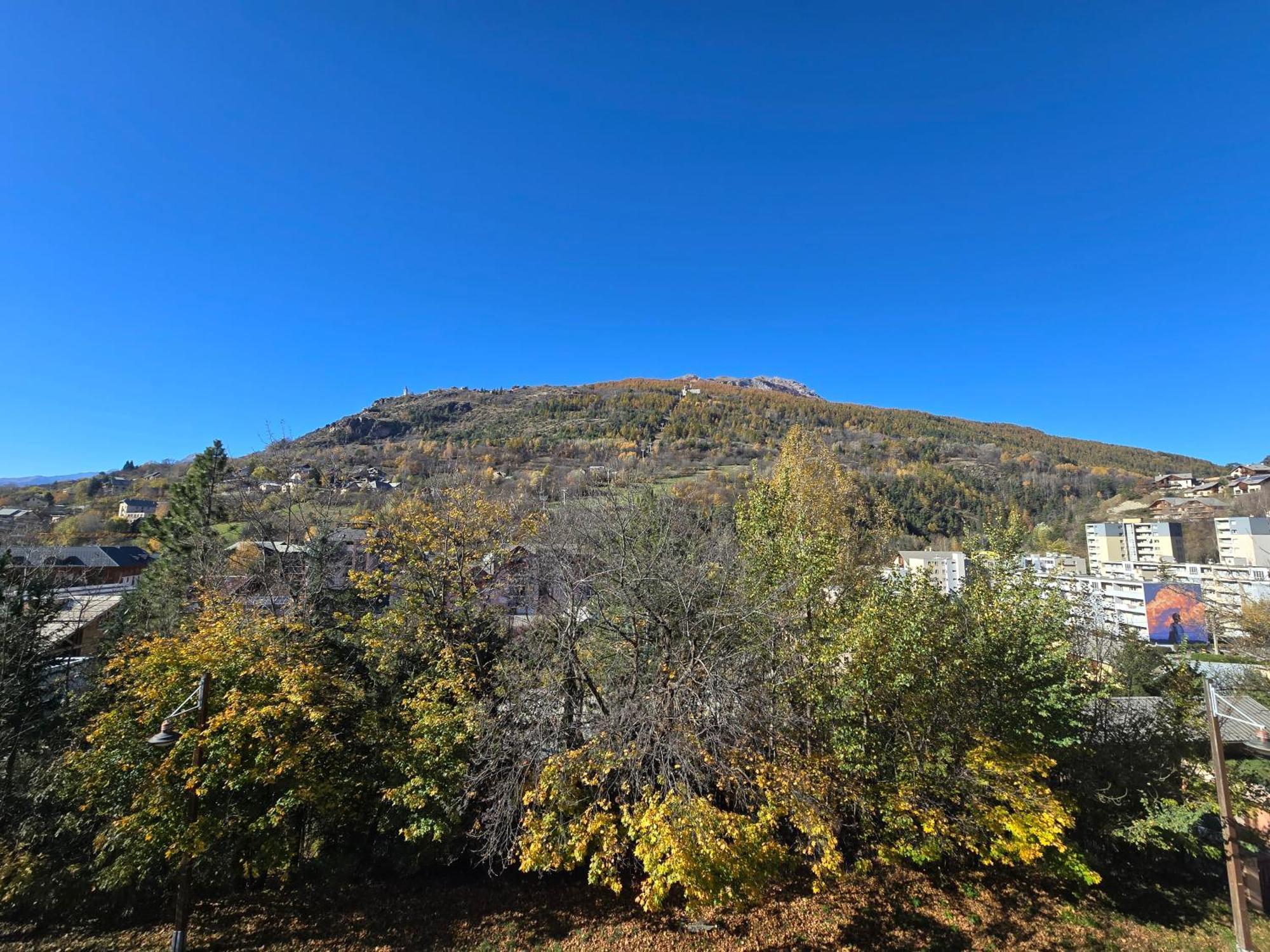 Le Guisanel Lägenhet Briançon Exteriör bild